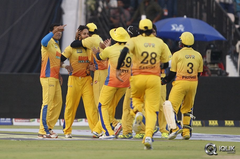 Telugu-Warriors-vs-Chennai-Rhinos-Final-Match-Photos